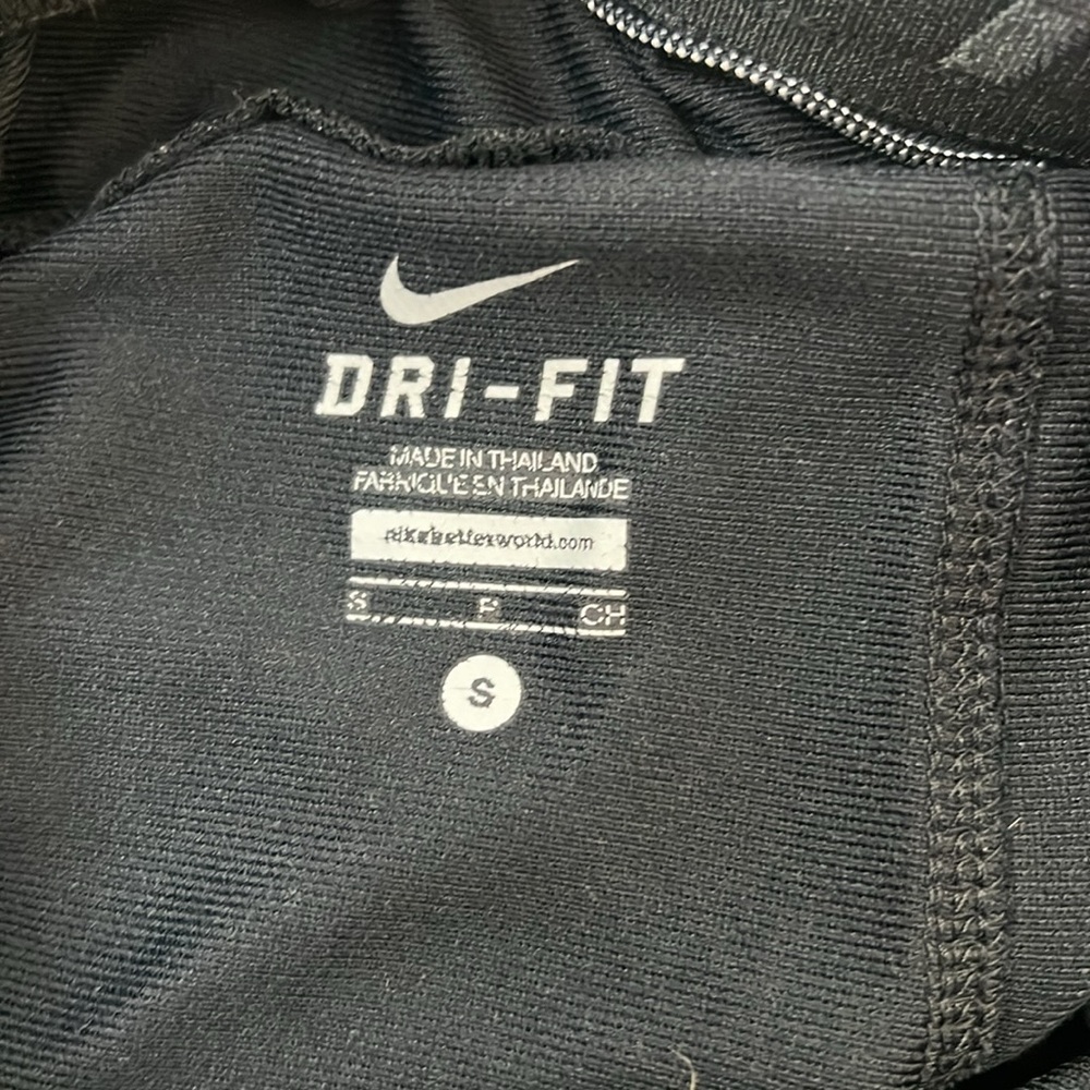 Shorts - Picture 3 of 3